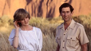 Diana na Charlesa žiarlila už pred svadbou. Zvracala a počas medových týždňov brala lieky