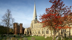 Nešťastie na cintoríne. Chlapca (5) privalil náhrobný kameň