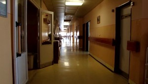 V nitrianskej nemocnici zatvorili jedno z dôležitých oddelení. Pacienti budú musieť v prípade pohotovosti cestovať až 40 kilometrov