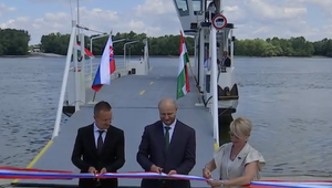 Medzi Slovenskom a Maďarskom sa skrátila cesta. Otvorila sa kompa cez Dunaj