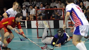 Hustý maratón florbalu SLOVAK OPEN 2009 v Bratislave skončil