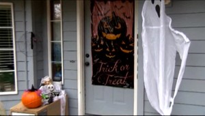 Naozaj hororový Halloween. Deti našli v sladkostiach nechty, žiletky i ihly