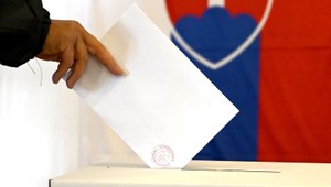 Voliči môžu zo závažných dôvodov požiadať o prenosnú volebnú schránku