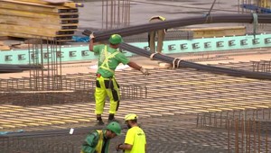 Slovensko bojuje s nedostatkom pracovnej sily. Musí hľadať riešenia za hranicami