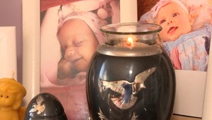 V prípade smrti jeden a pol ročnej Dianky čelí, po primárovi, obvineniu aj ďalšia lekárka z galantskej nemocnice