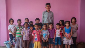 Tretiak meria takmer dva metre. Narodil sa ako najväčší novorodenec sveta