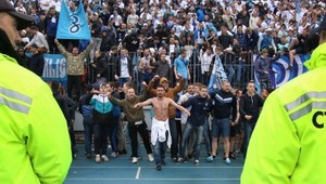 V Petrohrade úradovali šialenci! Hráča Dinama trafili päsťou do hlavy