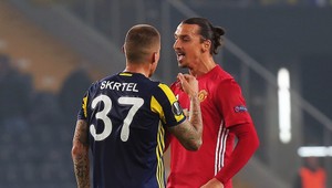 Ako mačka a pes. Iskrenie medzi Škrtelom a Ibrahimovičom