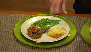 Jahňacie kotlety so zemiakovými placičkami a zelenými fazuľkami