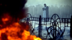 Demonštranti sa v Kyjeve stretli s políciou, horeli barikády