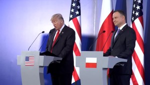 Trump po prvýkrát navštívil Poľsko. V prejave otvorene skritizoval Rusko