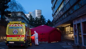 Súkromné laboratória budú testovať aj ľudí na vlastnú žiadosť . Kde sa musia objednať?