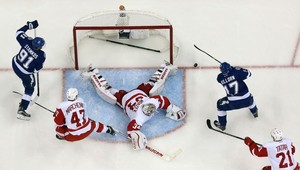 Prvý gól Tatara v play-off Detroitu nestačil, Tarasenkov hetrik