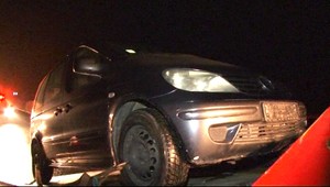 Auto bez vodiča. Zlodej ho nechal v rade na kontrolu a ušiel