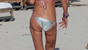 Tara Reid má hrozný zadok!