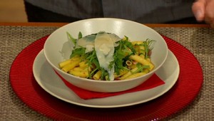 Pasta con pomodorini e rukola