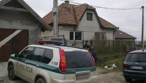 Telo mladej mamičky našli zabalené v deke...