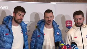 Tlačová beseda hokejistov a ich trénera po návrate z Milána
