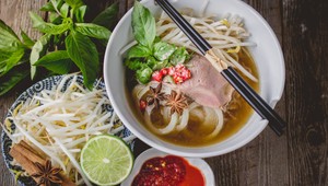 TAKTO sa správne je vietnamská polievka Pho