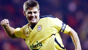 Sudca Stevena Gerrarda dementuje, že je fanúšikom Reds!