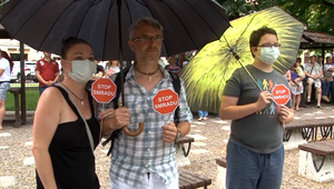 Levoču už mesiace trápi zápach z miestnych polí. Smrad vyhnal obyvateľov až do ulíc