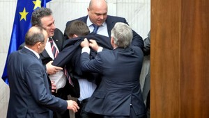 Toto už národ neuvidí! Poslanci nechcú byť snímaní pri práci