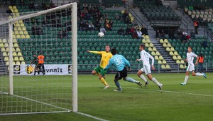 Žilina sa v 1. zápase štvrťfinále Slovnaft Cupu trápila, Trnava doma prehrala