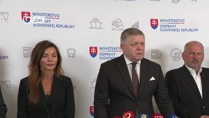 Tlačová beseda premiéra Fica o aktuálnych témach pri ceste vlakom