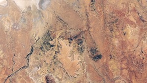 Gigantický nákres uprostred púšte v Austrálii: Tieto zábery vás ohromia