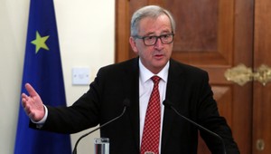 Juncker navrhuje prerozdelenie 160 000 utečencov v rámci Únie