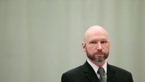 Nórsky súd zamietol žiadosť masového vraha Breivika o predčasné prepustenie