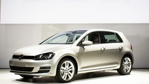 Zlaté autá s nereálnou spotrebou zakážu, prototypy otestujú v premávke