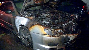 VIDEO. Ďalšie podpálené auto, tentokrát patrilo policajtovi