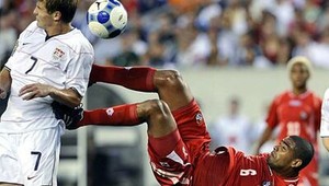 Honduras a USA postúpili do semifinále turnaja Gold Cup