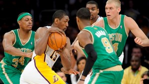 NBA: Piata prehra New Yorku v sérii, Boston zbabral záver