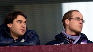 Princ William v hľadisku Villa Parku. Vybral si nudný zápas