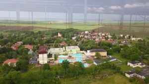 Oáza pokoja na juhu Gemera. V lete môžete zrelaxovať v kúpeľoch Číž