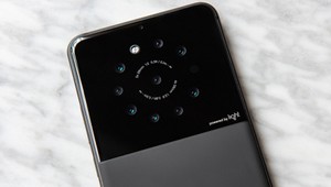 Ste pripravení na mobilný telefón s deviatimi kamerami?