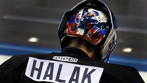 Halák prvou hviezdou na úkor Hossu