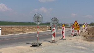 Parlament schválil novelu zákona o vyvlastňovaní pozemkov pod diaľnice