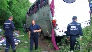 Autobus plný pútnikov sa prevrátil, 14 mŕtvych!