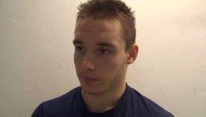 Smola! Podpísal zmluvu v NHL a zlomil si ruku