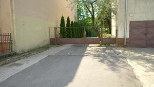 Na spory dospelých doplácajú deti. Na pieskovisko sa môžu len pozerať