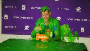 Murray schytal sliz, Bryan ml. s provokačným posolstvom