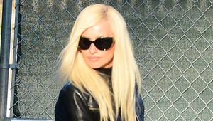 Podobnosť čisto náhodná: táto krásna herečka že stvárňuje Donatellu Versace?!