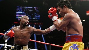 Mayweather potvrdil extratriedu aj proti Pacquiaovi