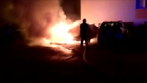 V Bratislave horeli autá. Požiar zničil štyri vozidlá