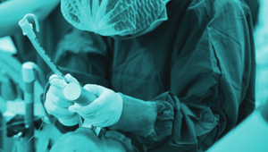 AXA spustila výzvu na sociálnych sieťach. Ďakuje ľuďom v prvej línii a za každý odkaz  daruje 10 EUR jednotkám intenzívnej starostlivosti