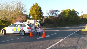 Polícia po tragickej prestrelke našla všetky skrývané malé deti útočníka