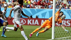 Sedem hráčov z Kostariky muselo po senzácii s Talianskom na kontrolu